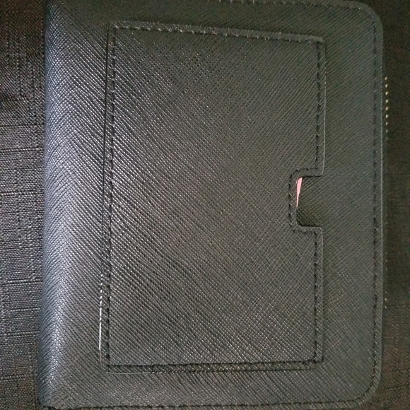 Kate Spade wallet - Picture 7 of 7